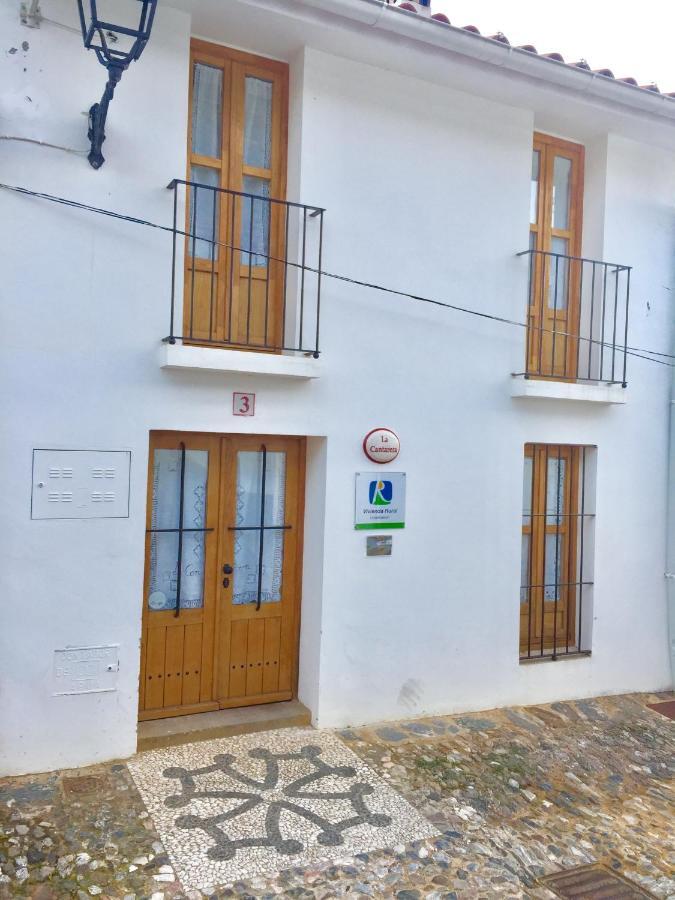 La Cantarera Linares de la Sierra Luaran gambar